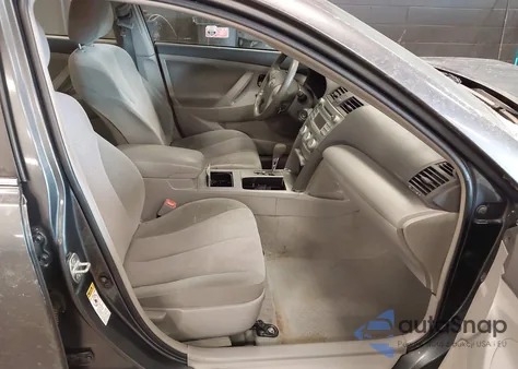 2011 Toyota Camry Le z USA, uszkodzony, nr VIN 4T1BF3EK6BU725452